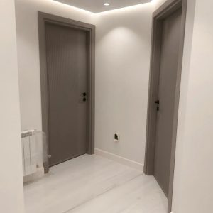 : درب داخلی مدل ۳۲۱ حسام در | درب طوسی مدرن و مینیمال
